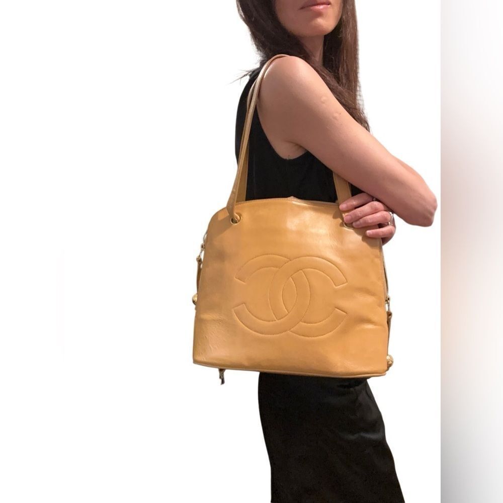 Chanel light brown tote - Picture 2 of 16